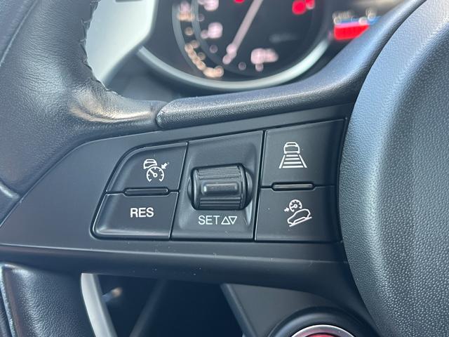 ステルヴィオ クアドリフォリオ　２．９リッター　Ｖ６ツインターボエンジン　４ＷＤ　５１０馬力（36枚目）