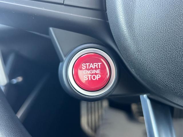 ステルヴィオ クアドリフォリオ　２．９リッター　Ｖ６ツインターボエンジン　４ＷＤ　５１０馬力（38枚目）