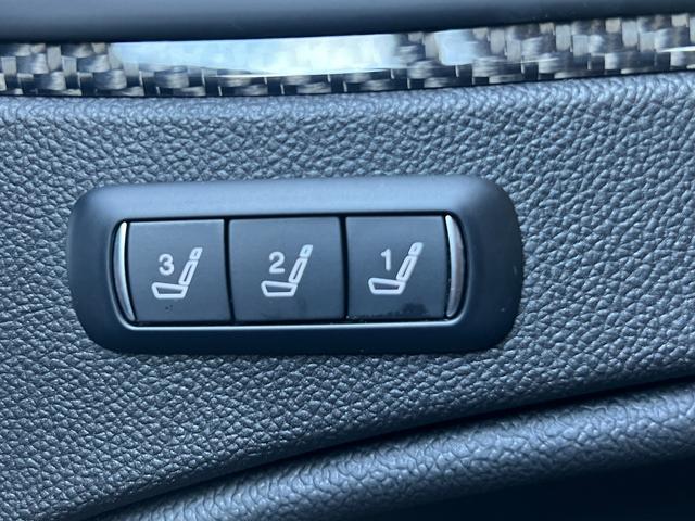 ステルヴィオ クアドリフォリオ　２．９リッター　Ｖ６ツインターボエンジン　４ＷＤ　５１０馬力（40枚目）