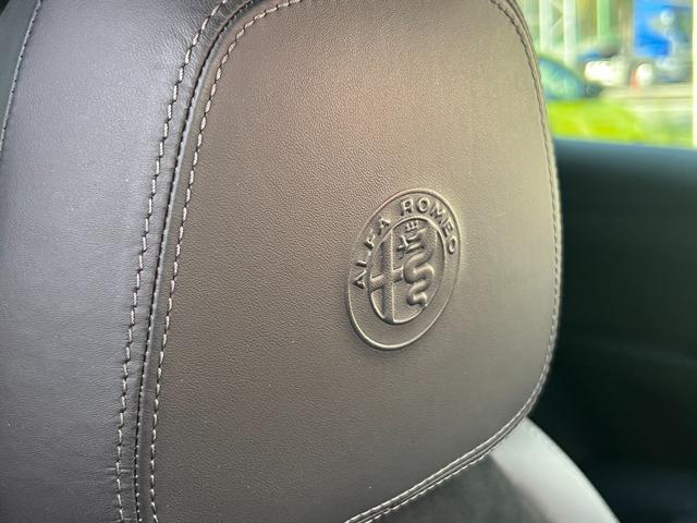 ステルヴィオ クアドリフォリオ　２．９リッター　Ｖ６ツインターボエンジン　４ＷＤ　５１０馬力（59枚目）