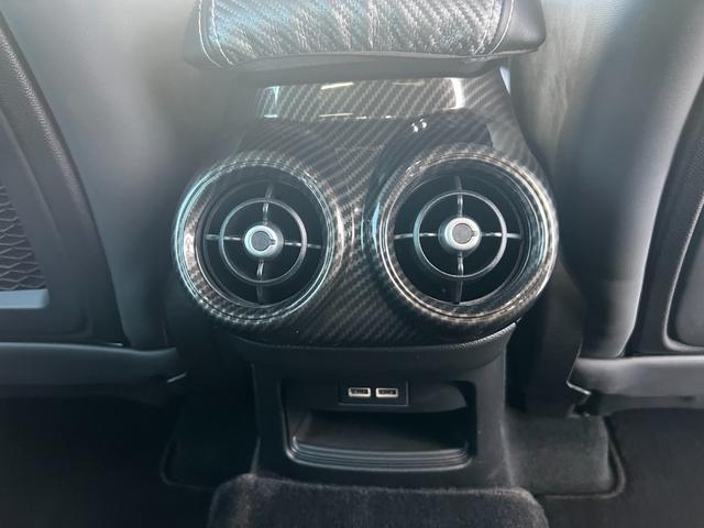 ステルヴィオ クアドリフォリオ　２．９リッター　Ｖ６ツインターボエンジン　４ＷＤ　５１０馬力（64枚目）