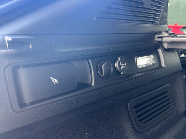 ステルヴィオ クアドリフォリオ　２．９リッター　Ｖ６ツインターボエンジン　４ＷＤ　５１０馬力（72枚目）