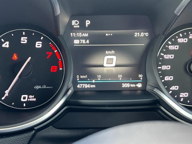 ステルヴィオ クアドリフォリオ　２．９リッター　Ｖ６ツインターボエンジン　４ＷＤ　５１０馬力（75枚目）