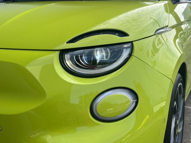 アバルト500e ツーリズモ ハッチバック 元デモカー(17枚目)