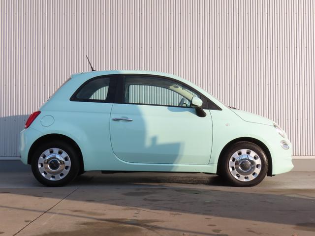 ５００ １．２　カルト　１．２　ポップ　認定中古車保証　禁煙車　ＥＴＣ　ＡｐｐｌｅＣａｒｐｌａｙ　Ｂｌｕｅｔｏｏｔｈ　ＵＳＢ　ボディ同色インパネ　チェック柄シート　ホワイトステアリング　ＭＴモード（4枚目）