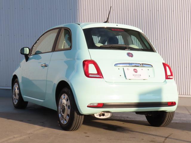 ５００ １．２　カルト　１．２　ポップ　認定中古車保証　禁煙車　ＥＴＣ　ＡｐｐｌｅＣａｒｐｌａｙ　Ｂｌｕｅｔｏｏｔｈ　ＵＳＢ　ボディ同色インパネ　チェック柄シート　ホワイトステアリング　ＭＴモード（7枚目）