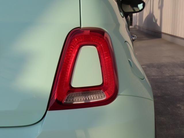 ５００ １．２　カルト　１．２　ポップ　認定中古車保証　禁煙車　ＥＴＣ　ＡｐｐｌｅＣａｒｐｌａｙ　Ｂｌｕｅｔｏｏｔｈ　ＵＳＢ　ボディ同色インパネ　チェック柄シート　ホワイトステアリング　ＭＴモード（19枚目）