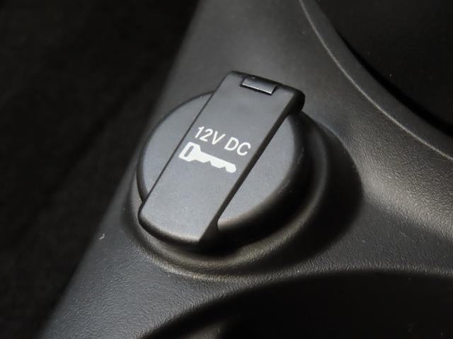 ５００ １．２　カルト　１．２　ポップ　認定中古車保証　禁煙車　ＥＴＣ　ＡｐｐｌｅＣａｒｐｌａｙ　Ｂｌｕｅｔｏｏｔｈ　ＵＳＢ　ボディ同色インパネ　チェック柄シート　ホワイトステアリング　ＭＴモード（37枚目）