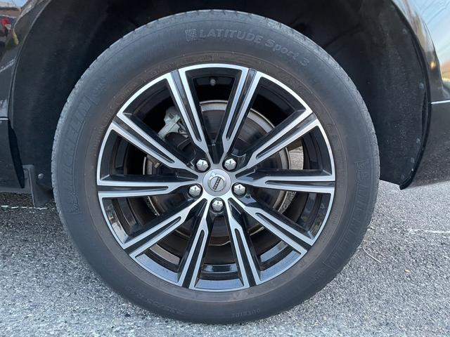 【充実のアフターサービス】納車時後のアフターに関しても、全国どこでも当社専任スタッフがフォロー致します。経年劣化箇所以外は整備を行い、お客様に満足のいく車両状態に仕上げていきます。