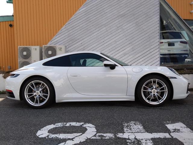 ９１１ ９１１カレラ　Ｆ１９インチＡＷ・Ｒ２０インチＡＷ／レザーシート／ベンチレーション／シートヒーター／ＢＯＳＥサウンド／ＬＥＤヘッドライト／ＡＣＣ／レーンチェンジアシスト／サラウンドアシスト（18枚目）