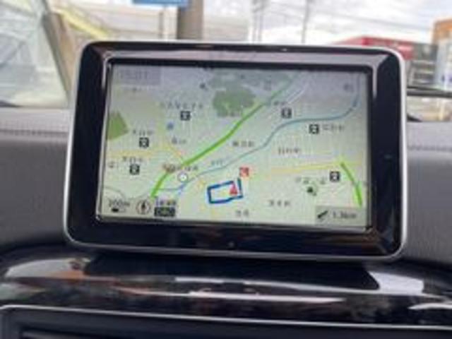 Ｇクラス Ｇ３５０ｄ　後期型／マルチファンクションステアリング／ラグジュアリーＰＫＧ／全席シートヒータ／スライディングルーフ／純正ナビシステム／バックカメラ／Ｈａｒｍａｎ　Ｋａｒｄｏｎ音響システム／ディストロニックプラス（26枚目）