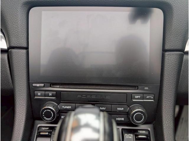 718ボクスター 718ボクスターS BOSEサウンド/シートヒーター/ブラックフルレザーシート/電格ミラー/純正AW/ポルシェクレスト/レッドキャリパー/ETC/ブラックアイ/パドルシフト(11枚目)