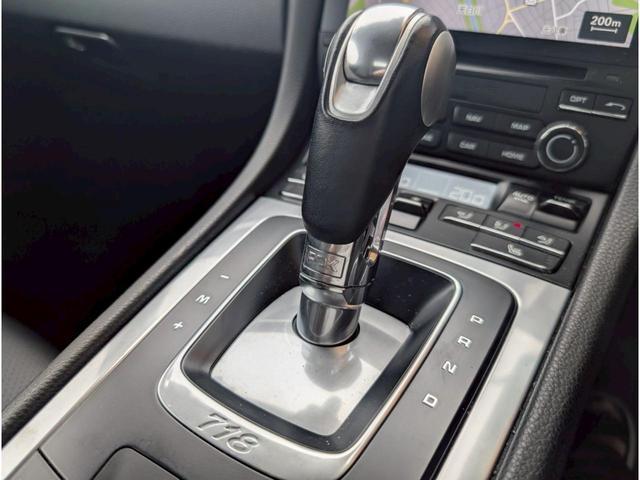 718ボクスター 718ボクスターS BOSEサウンド/シートヒーター/ブラックフルレザーシート/電格ミラー/純正AW/ポルシェクレスト/レッドキャリパー/ETC/ブラックアイ/パドルシフト(13枚目)