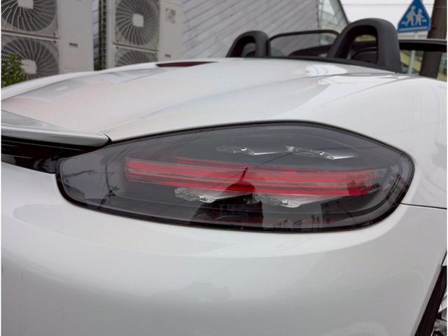 718ボクスター 718ボクスターS BOSEサウンド/シートヒーター/ブラックフルレザーシート/電格ミラー/純正AW/ポルシェクレスト/レッドキャリパー/ETC/ブラックアイ/パドルシフト(35枚目)