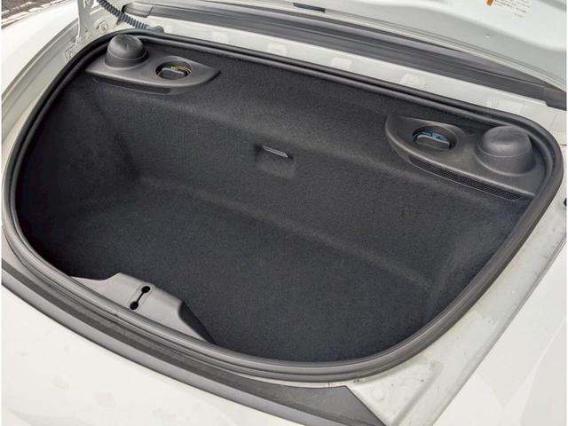 718ボクスター 718ボクスターS BOSEサウンド/シートヒーター/ブラックフルレザーシート/電格ミラー/純正AW/ポルシェクレスト/レッドキャリパー/ETC/ブラックアイ/パドルシフト(37枚目)