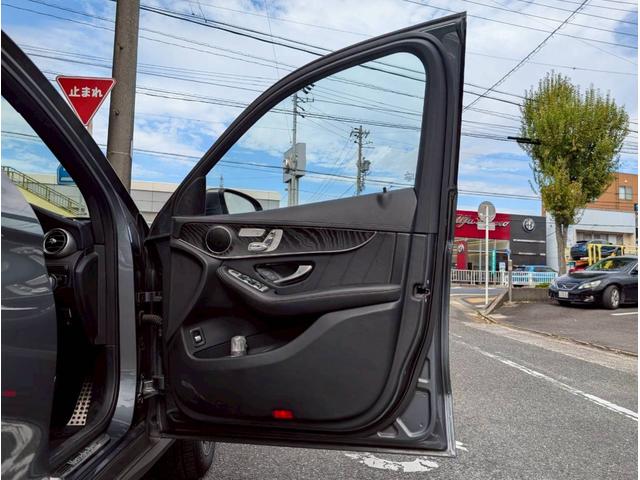 GLC GLC220d 4マチック AMGライン AMGライン/ハーフレザーシート/ETC/シートヒーター/360度カメラ/ナビ(32枚目)