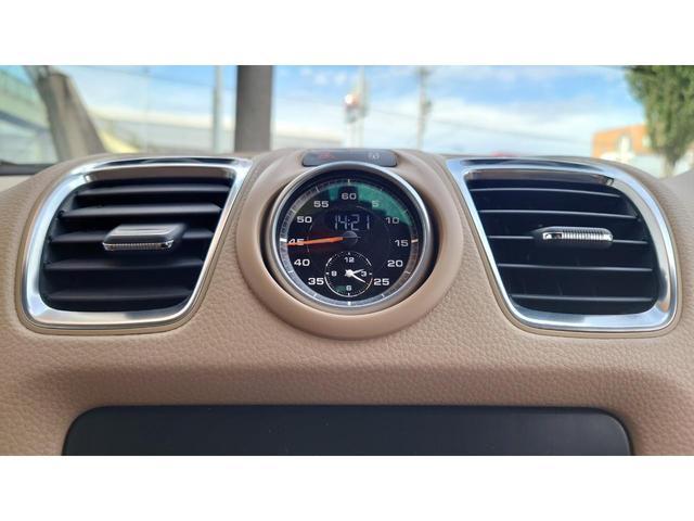 ボクスター ボクスター　ワンオーナー／キセノン／ハーフレザーシート／Ｔ－ｓｔｏｐ／シートヒーター／バックモニター／Ｓクロノストップウォッチ（12枚目）