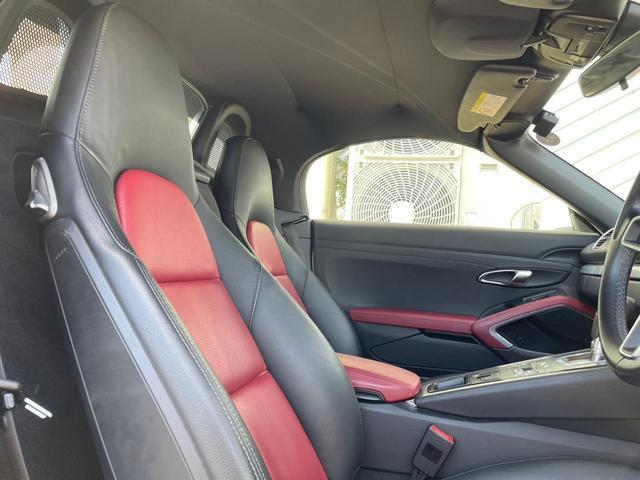 718ボクスター 718ボクスター PDK交換済/フルレザーシート/PCM/電動オープン/バックカメラ/スポーツステアリング/シートヒーター/ETC/18インチ純正アルミ/パドルシフト(6枚目)