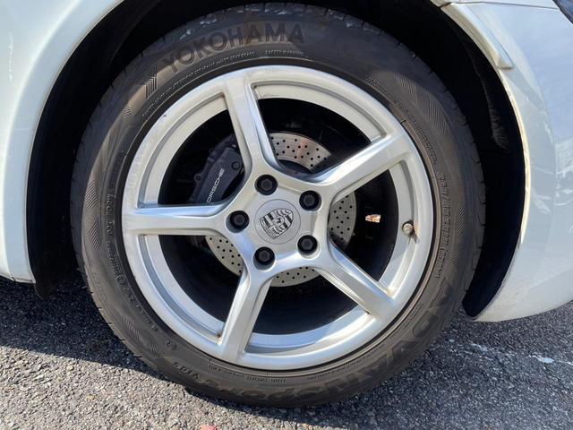 718ボクスター 718ボクスター PDK交換済/フルレザーシート/PCM/電動オープン/バックカメラ/スポーツステアリング/シートヒーター/ETC/18インチ純正アルミ/パドルシフト(10枚目)