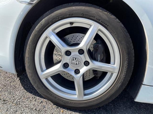 718ボクスター 718ボクスター PDK交換済/フルレザーシート/PCM/電動オープン/バックカメラ/スポーツステアリング/シートヒーター/ETC/18インチ純正アルミ/パドルシフト(12枚目)