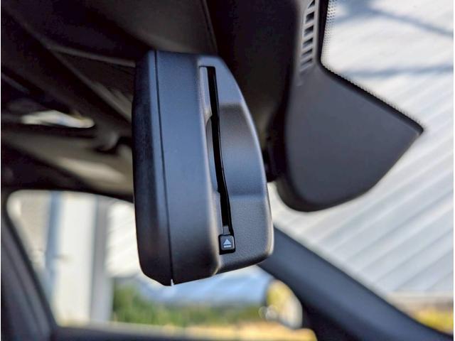 Ｘ１ ｘＤｒｉｖｅ　２０ｄ　Ｍスポーツ　Ｍ　Ｓｐｏｒｔ専用カラー／ハーフレザーシート／シートヒーター／ＬＣＷ／ヘッドアップディスプレイ／３６０度カメラ／ワイヤレスＣ／インテリアカメラ／ＥＴＣ／ドラレコ／パワーバックドア／ＰＷシート（15枚目）