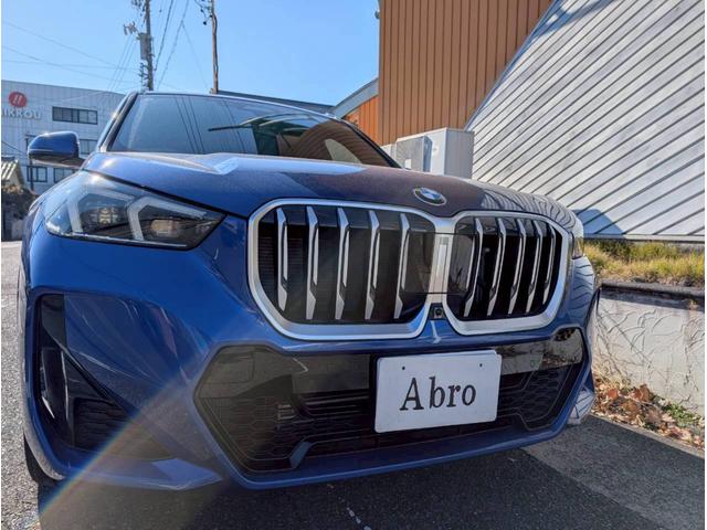 Ｘ１ ｘＤｒｉｖｅ　２０ｄ　Ｍスポーツ　Ｍ　Ｓｐｏｒｔ専用カラー／ハーフレザーシート／シートヒーター／ＬＣＷ／ヘッドアップディスプレイ／３６０度カメラ／ワイヤレスＣ／インテリアカメラ／ＥＴＣ／ドラレコ／パワーバックドア／ＰＷシート（34枚目）