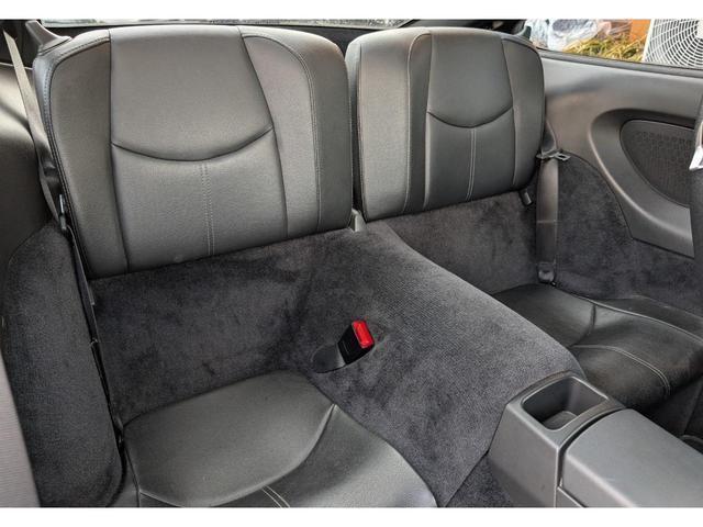 ９１１ ９１１カレラ　ＭＴ車／後期型／ＥＴＣ／バックカメラ／ナビ／イエローキャリパー／純正アルミホイール／ブラックフルレザート／左ハンドル／後期型ＬＥＤテールライト（9枚目）