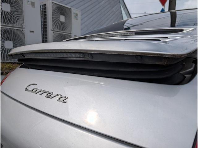 ９１１ ９１１カレラ　ＭＴ車／後期型／ＥＴＣ／バックカメラ／ナビ／イエローキャリパー／純正アルミホイール／ブラックフルレザート／左ハンドル／後期型ＬＥＤテールライト（35枚目）