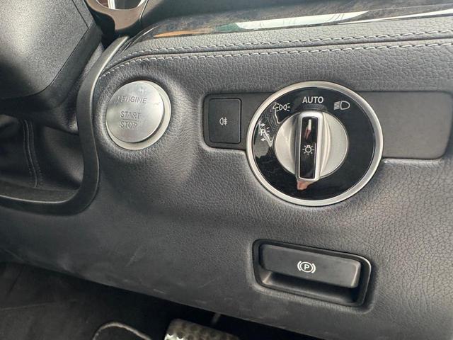 ＳＬ ＳＬ４００　品質承認中古車／後期型／ブラックレザーインテリア／レーダーセーフティ／アダプティブ追従クルーズ／スカイルーフ／ＡＭＧアルミ／電動オープン／リフティングシステム／リアビューカメラ／純正ナビシステム（18枚目）