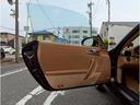 平日の通勤路が、サーキットのような興奮を与えてくれる道に変わります。ドライブがこの美しいマカダミアンメタリックとともに、より豊かで印象深い体験になるでしょう。