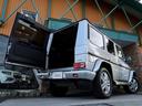 G350dロングディーゼルターボは、洗練されたデザインと力強さを兼ね備えたイリジウムシルバーのボディが特徴。後期型ならではのデザインと技術が融合し、エクステリアはシンプルながらも高級感を漂わせています