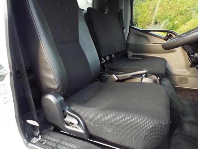 キャンター NOX適合3000kg積載 平ボディ ディーゼルターボ 運搬 3t 足場材 走行距離8.4万キロ以下 車検有り 令和7年10月(30枚目)