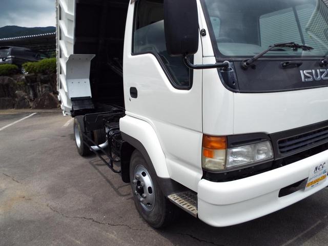 フォワードジャストン 　ＮＯＸ適合３７００ｋｇ積載　４ｔ　フォワードジャストン深ダンプ　コボレーン付　スムーサータイプ６Ｆミッション　７１００ｃｃ　走行距離１６万キロ（8枚目）