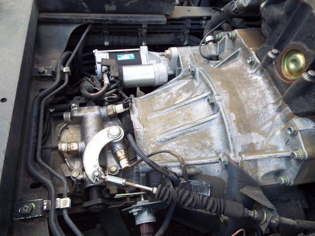 アトラストラック 　１オーナーＮＯＸ適合セーフティーローダー花見台一般型ラジコン付積載車横開き総重量５ｔ未満　準中型ＯＫ　２０００ｋｇ積載車（46枚目）