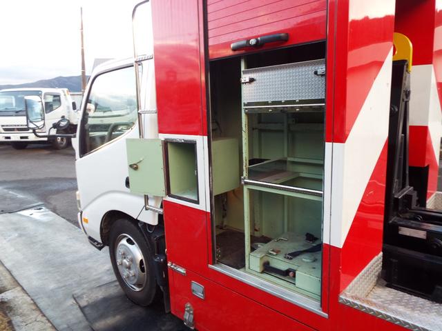 ダイナトラック 　ＮＯＸ適合フックロールコンテナ　アームロール　５速　４０００ｃｃディーゼルターボ　仮装済　深ダンプ　回送車　コンテナ車　フルフラット（41枚目）