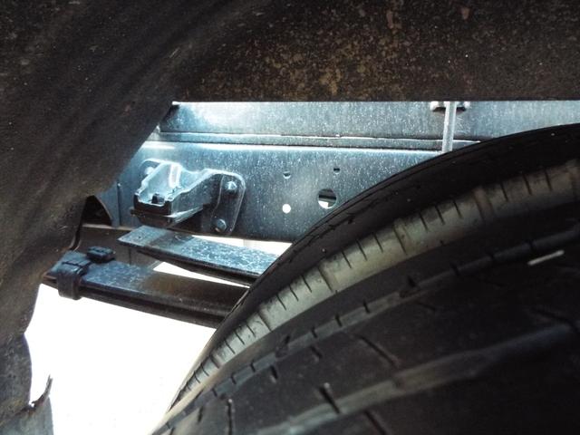 ダイナトラック 　ＮＯＸ適合フックロールコンテナ　アームロール　５速　４０００ｃｃディーゼルターボ　仮装済　深ダンプ　回送車　コンテナ車　フルフラット（57枚目）