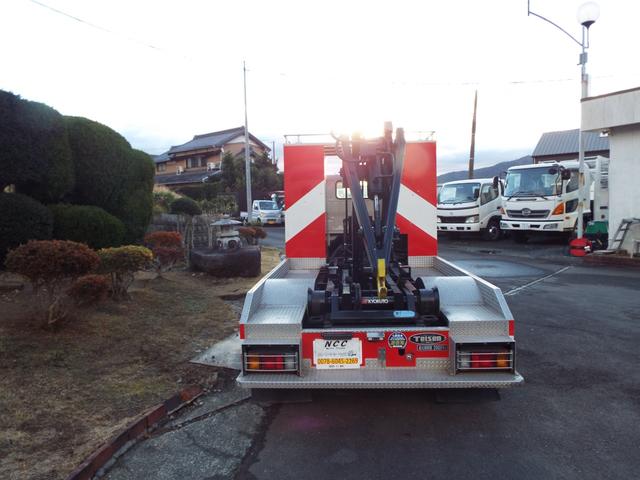 ダイナトラック 　ＮＯＸ適合フックロールコンテナ　アームロール　５速　４０００ｃｃディーゼルターボ　仮装済　深ダンプ　回送車　コンテナ車　フルフラット（75枚目）