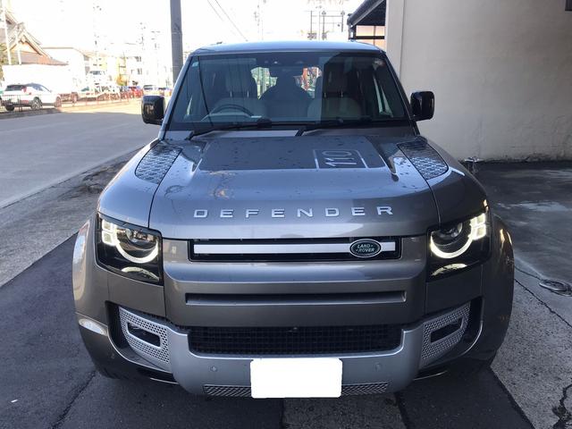 ディフェンダー １１０ＸＳエディション　Ｐ３００　４ＷＤ　全周囲カメラ　クリアランスソナー　オートクルーズコントロール　レーンアシスト　パワーシート　衝突被害軽減システム　サンルーフ　ナビ　オートライト　ＬＥＤヘッドランプ　アルミホイール（6枚目）