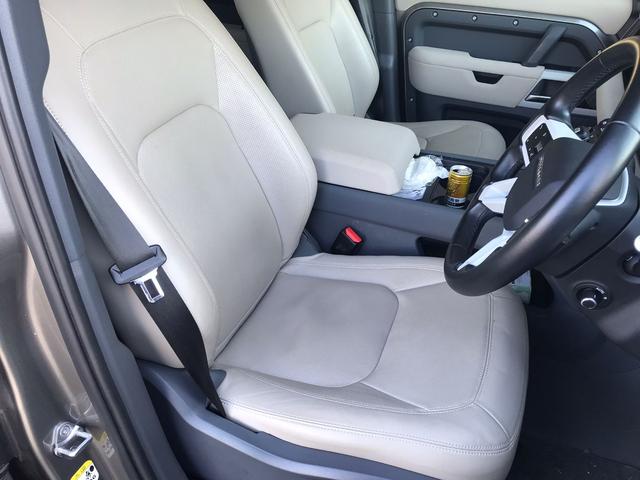 ディフェンダー １１０ＸＳエディション　Ｐ３００　４ＷＤ　全周囲カメラ　クリアランスソナー　オートクルーズコントロール　レーンアシスト　パワーシート　衝突被害軽減システム　サンルーフ　ナビ　オートライト　ＬＥＤヘッドランプ　アルミホイール（12枚目）