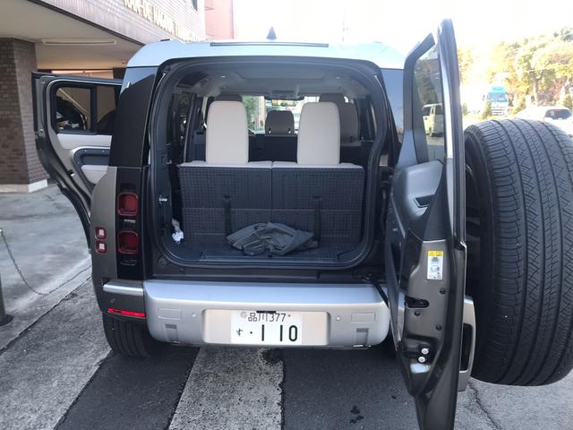 ディフェンダー １１０ＸＳエディション　Ｐ３００　４ＷＤ　全周囲カメラ　クリアランスソナー　オートクルーズコントロール　レーンアシスト　パワーシート　衝突被害軽減システム　サンルーフ　ナビ　オートライト　ＬＥＤヘッドランプ　アルミホイール（23枚目）