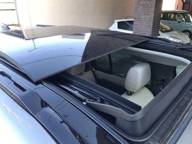 ディフェンダー １１０ＸＳエディション　Ｐ３００　４ＷＤ　全周囲カメラ　クリアランスソナー　オートクルーズコントロール　レーンアシスト　パワーシート　衝突被害軽減システム　サンルーフ　ナビ　オートライト　ＬＥＤヘッドランプ　アルミホイール（33枚目）