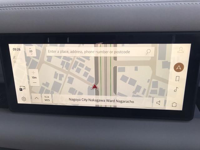 ディフェンダー １１０ＸＳエディション　Ｐ３００　４ＷＤ　全周囲カメラ　クリアランスソナー　オートクルーズコントロール　レーンアシスト　パワーシート　衝突被害軽減システム　サンルーフ　ナビ　オートライト　ＬＥＤヘッドランプ　アルミホイール（43枚目）