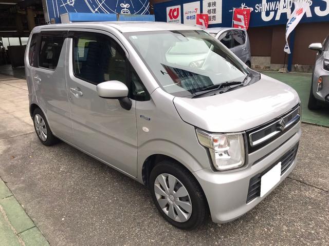 ワゴンＲ ハイブリッドＦＸ　レーンアシスト　衝突被害軽減システム　オートライト　スマートキー　アイドリングストップ　電動格納ミラー　シートヒーター　ベンチシート　ＣＶＴ　盗難防止システム　ＡＢＳ　ＥＳＣ　ＣＤ（3枚目）