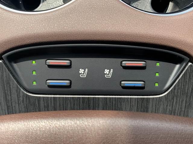 ハリアーハイブリッド Ｚ　“Ｌｅａｔｈｅｒ　Ｐａｃｋａｇｅ”　禁煙　純正ナビ　フルセグＴＶ　全周囲カメラ　ＪＢＬサウンド　黒革シート　ＥＴＣ２．０　パワーシート　シートヒーター／クーラー　ステアリングヒーター　電動リアゲート　ＡＣ１００Ｖ　純正１９インチＡＷ（9枚目）