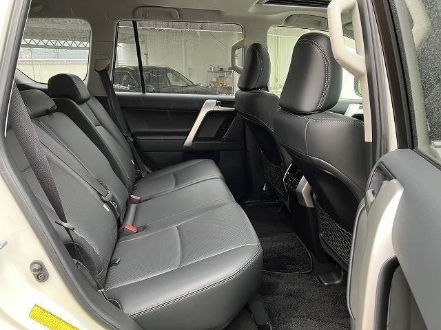 ランドクルーザープラド ＴＸ　“Ｌパッケージ”　禁煙車　サンルーフ　アルパイン９型ナビＢＩＧＸ　黒革　シートヒーター／クーラー　ＬＥＤヘッドライト　ルーフレール　バックカメラ　ＥＴＣ　パワーシート　クルーズコントロール　ドラレコ　純正１７インチＡＷ（12枚目）