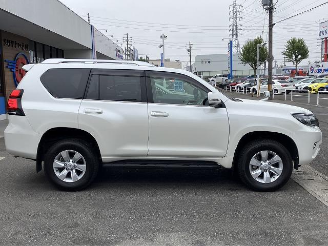 ランドクルーザープラド ＴＸ　“Ｌパッケージ”　禁煙車　サンルーフ　アルパイン９型ナビＢＩＧＸ　黒革　シートヒーター／クーラー　ＬＥＤヘッドライト　ルーフレール　バックカメラ　ＥＴＣ　パワーシート　クルーズコントロール　ドラレコ　純正１７インチＡＷ（76枚目）