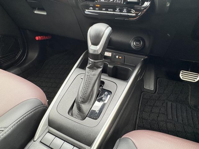 フロンクス ベースグレード　禁煙車　全周囲カメラ　純正ナビ　フルセグＴＶ　ハーフレザーシート　ＥＴＣ　シートヒーター　追従クルーズコントロール　ＢＳＭ　ＬＥＤヘッドライト　Ｑｉ充電　ＥＴＣ　純正１６インチアルミ　プッシュスタート（36枚目）
