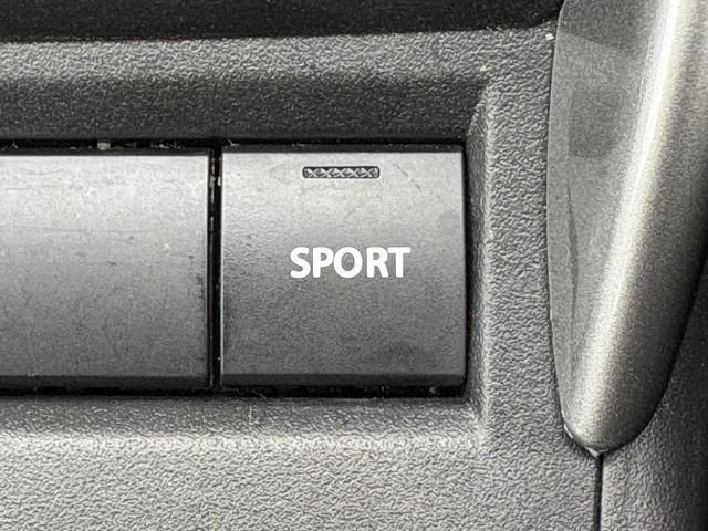 フロンクス ベースグレード　禁煙車　全周囲カメラ　純正ナビ　フルセグＴＶ　ハーフレザーシート　ＥＴＣ　シートヒーター　追従クルーズコントロール　ＢＳＭ　ＬＥＤヘッドライト　Ｑｉ充電　ＥＴＣ　純正１６インチアルミ　プッシュスタート（40枚目）