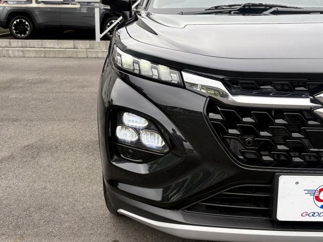 フロンクス ベースグレード　禁煙車　全周囲カメラ　純正ナビ　フルセグＴＶ　ハーフレザーシート　ＥＴＣ　シートヒーター　追従クルーズコントロール　ＢＳＭ　ＬＥＤヘッドライト　Ｑｉ充電　ＥＴＣ　純正１６インチアルミ　プッシュスタート（51枚目）