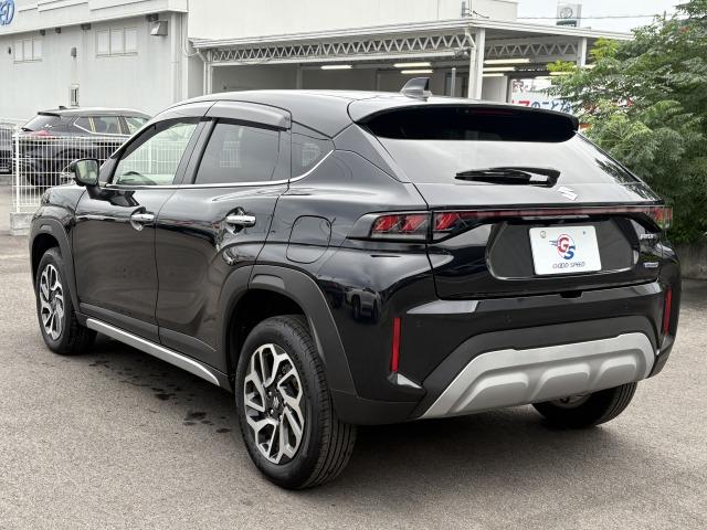 フロンクス ベースグレード　禁煙車　全周囲カメラ　純正ナビ　フルセグＴＶ　ハーフレザーシート　ＥＴＣ　シートヒーター　追従クルーズコントロール　ＢＳＭ　ＬＥＤヘッドライト　Ｑｉ充電　ＥＴＣ　純正１６インチアルミ　プッシュスタート（79枚目）